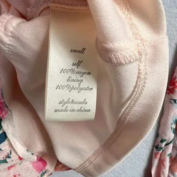 Altar’d State Romper Shorts Womens Small Pink floral Tiered Ruffled Tie V Neck - Picture 11 of 13